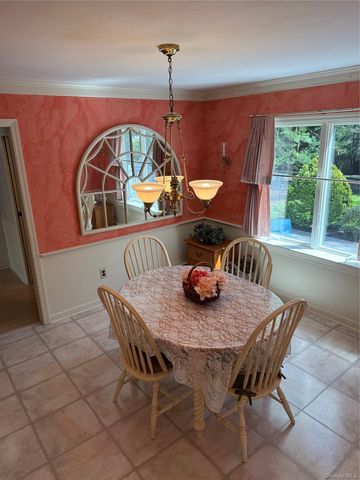 7 Francis Street, Wading River, NY 11792