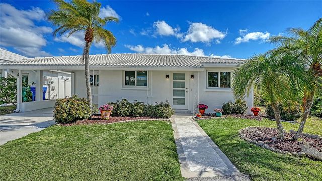 948 SPANISH DRIVE S, Longboat Key, FL 34228