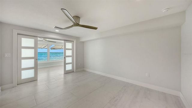 948 SPANISH DRIVE S, Longboat Key, FL 34228