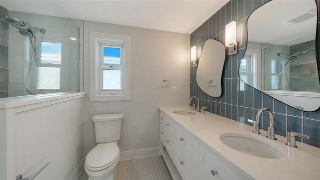 948 SPANISH DRIVE S, Longboat Key, FL 34228