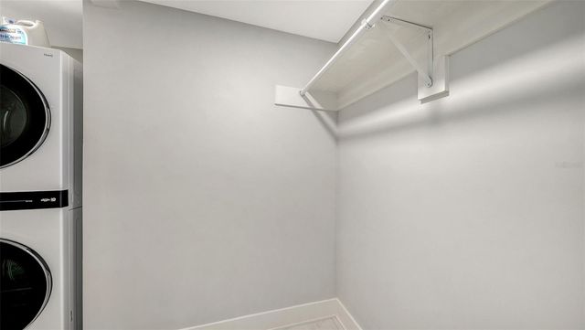 948 SPANISH DRIVE S, Longboat Key, FL 34228