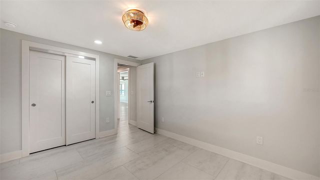 948 SPANISH DRIVE S, Longboat Key, FL 34228