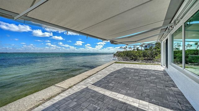 948 SPANISH DRIVE S, Longboat Key, FL 34228
