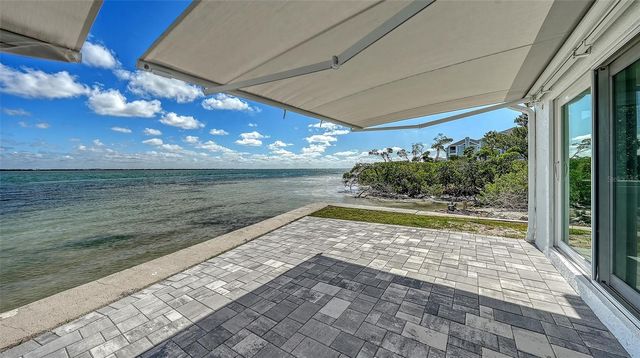 948 SPANISH DRIVE S, Longboat Key, FL 34228