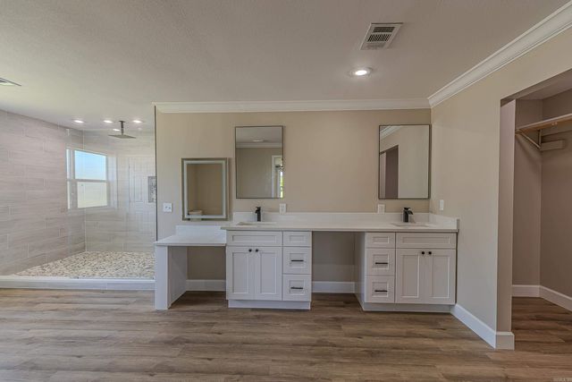 301 SE 3rd, Hoxie, AR 72433