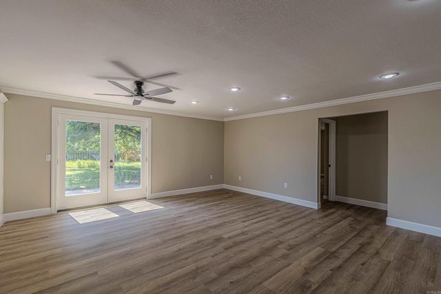 301 SE 3rd, Hoxie, AR 72433