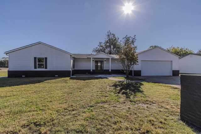 301 SE 3rd, Hoxie, AR 72433