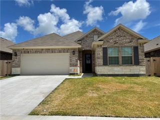 8022 Calma St, Corpus Christi, TX 78414