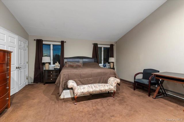 44 E End Avenue, Hicksville, NY 11801