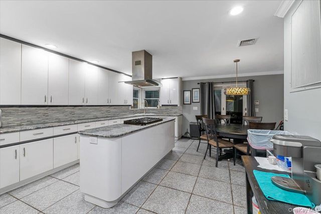 44 E End Avenue, Hicksville, NY 11801