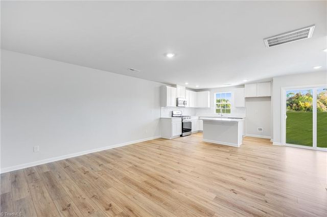 175 Plumtree Court, King, NC 27021