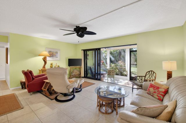 501 Dotterel Road 26b, Delray Beach, FL 33444