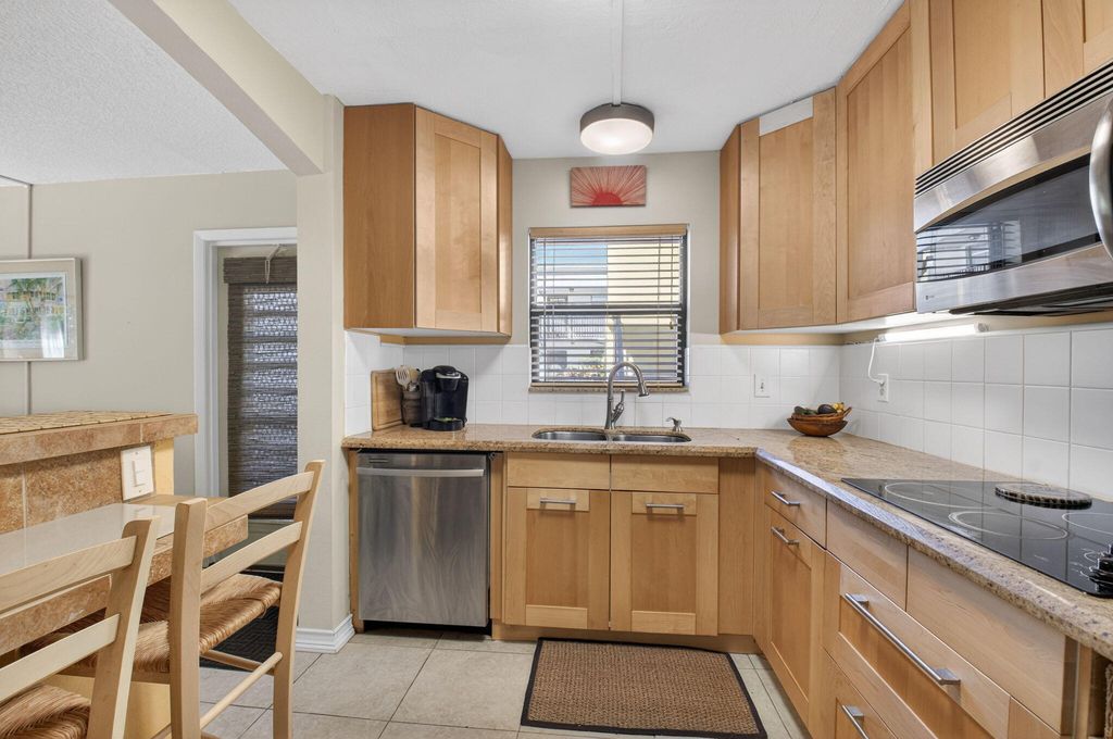 501 Dotterel Road 26b, Delray Beach, FL 33444