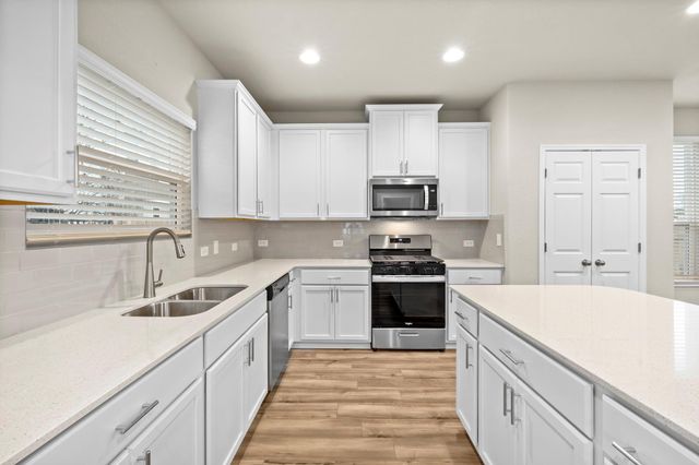 1156 Autumn Heather DR, Austin, TX 78748