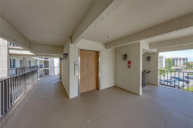 8150 BRENT STREET 725, Port Richey, FL 34668