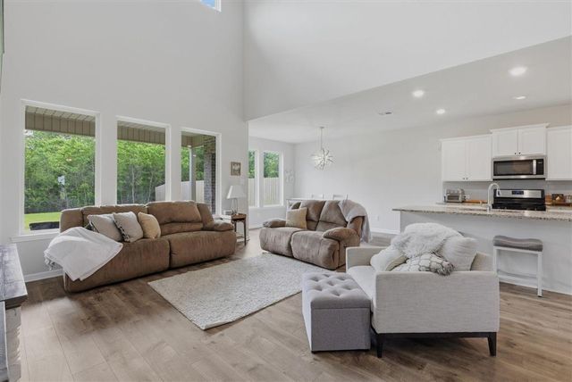 2424 Reserve Dr Drive, Westlake, LA 70669