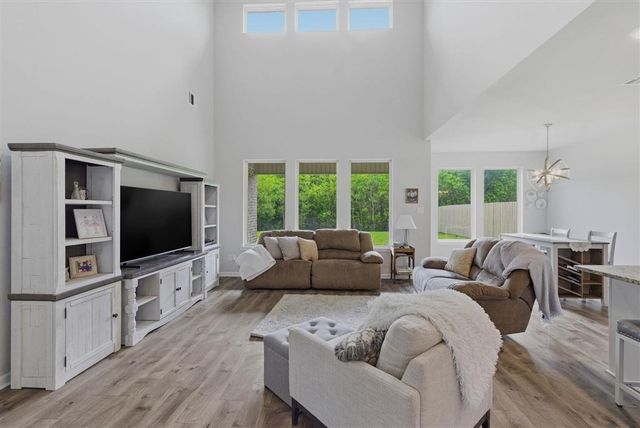2424 Reserve Dr Drive, Westlake, LA 70669