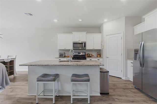 2424 Reserve Dr Drive, Westlake, LA 70669