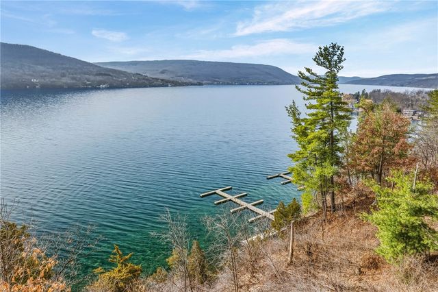 135 Cliffside Drive, South Bristol, NY 14424