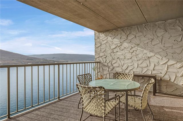 135 Cliffside Drive, South Bristol, NY 14424