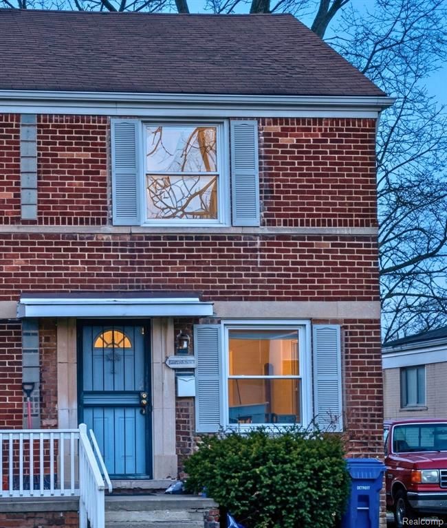 19501 Hoover Street, Detroit, MI 48205