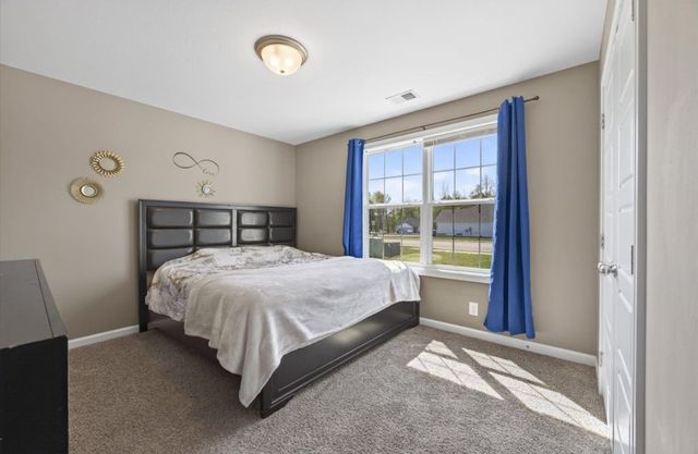 1469 Fredrick Dr, Clarksville, TN 37042