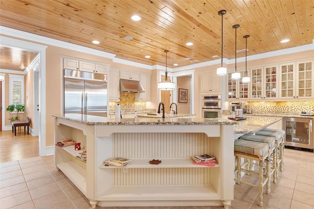 10615 NE 104TH CIRCLE, Oxford, FL 34484