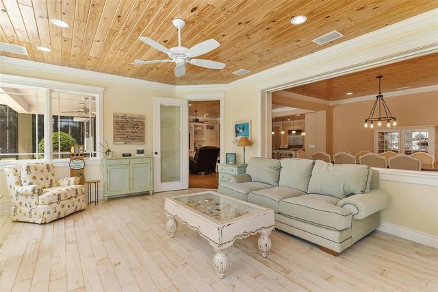 10615 NE 104TH CIRCLE, Oxford, FL 34484