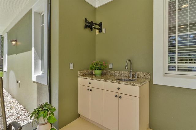 10615 NE 104TH CIRCLE, Oxford, FL 34484