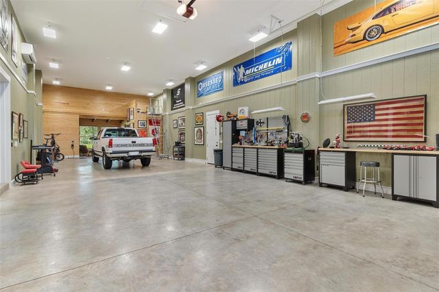 10615 NE 104TH CIRCLE, Oxford, FL 34484