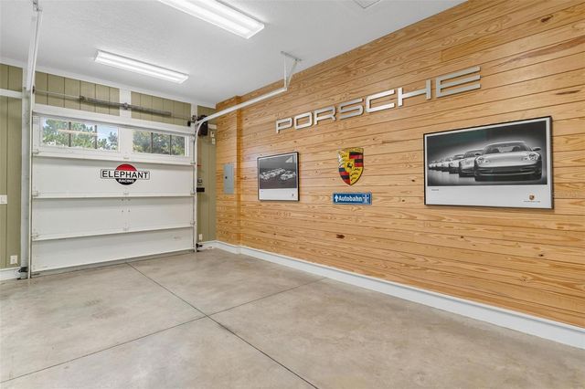 10615 NE 104TH CIRCLE, Oxford, FL 34484