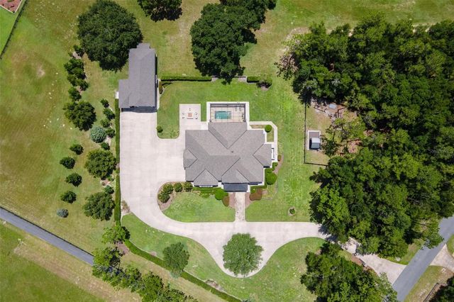 10615 NE 104TH CIRCLE, Oxford, FL 34484