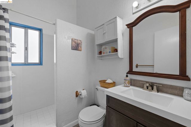 20165 Eastview Dr, Tuolumne, CA 95379