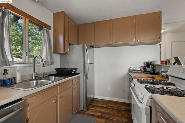 20165 Eastview Dr, Tuolumne, CA 95379