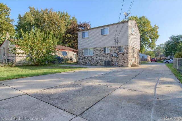 11765 Cavell Street, Livonia, MI 48150