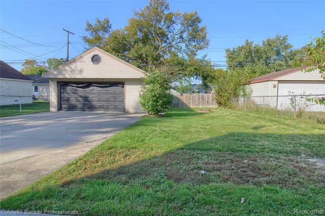 11765 Cavell Street, Livonia, MI 48150