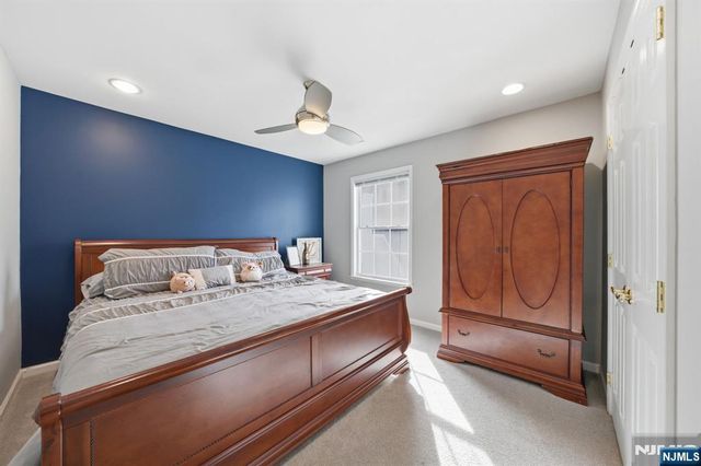 22 Falling Waters, Oakland, NJ 07436
