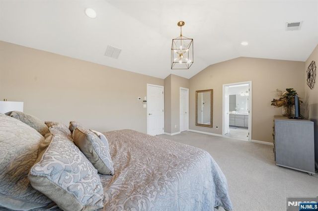 22 Falling Waters, Oakland, NJ 07436