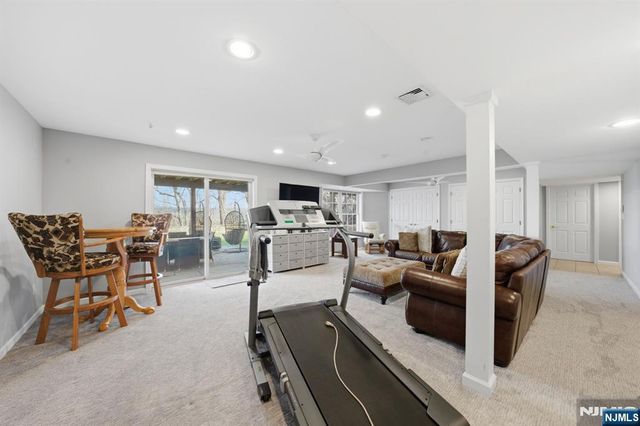 22 Falling Waters, Oakland, NJ 07436