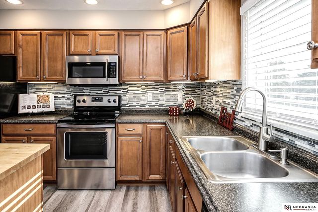 9457 Miami Street, Omaha, NE 68134