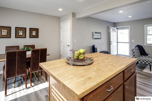 9457 Miami Street, Omaha, NE 68134