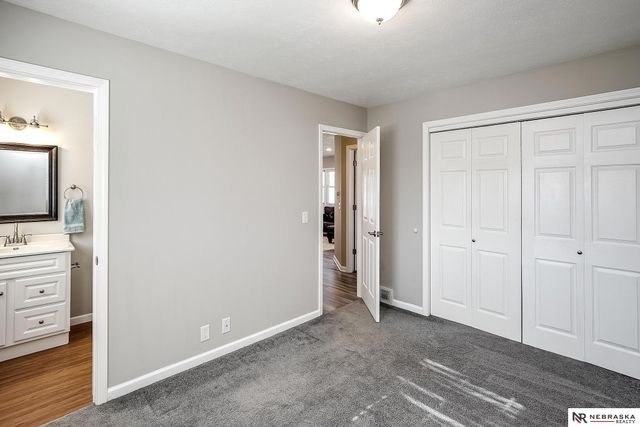 9457 Miami Street, Omaha, NE 68134