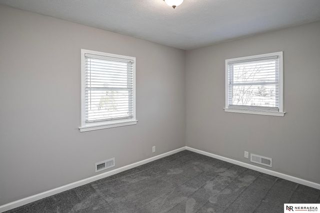 9457 Miami Street, Omaha, NE 68134