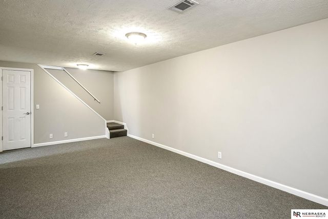 9457 Miami Street, Omaha, NE 68134