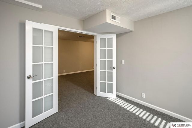 9457 Miami Street, Omaha, NE 68134