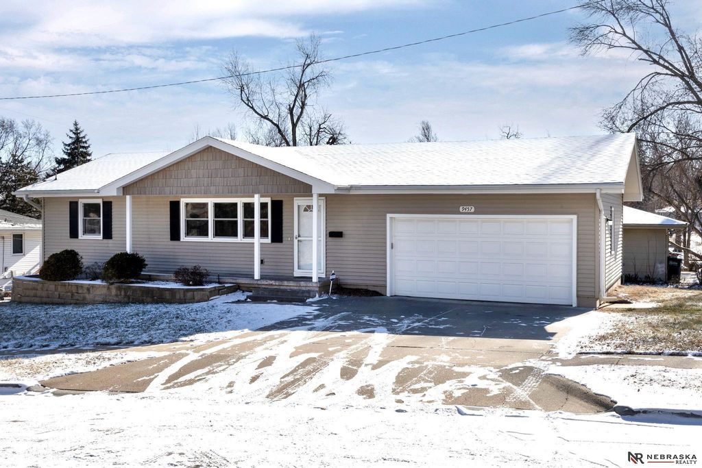 9457 Miami Street, Omaha, NE 68134