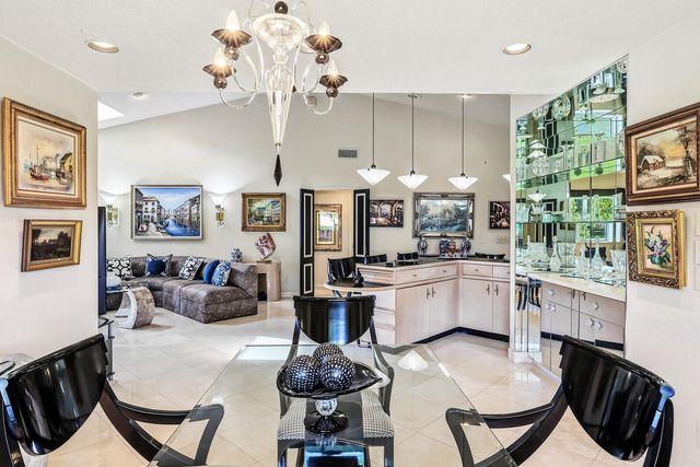 6974 Fountains Circle, Lake Worth, FL 33467