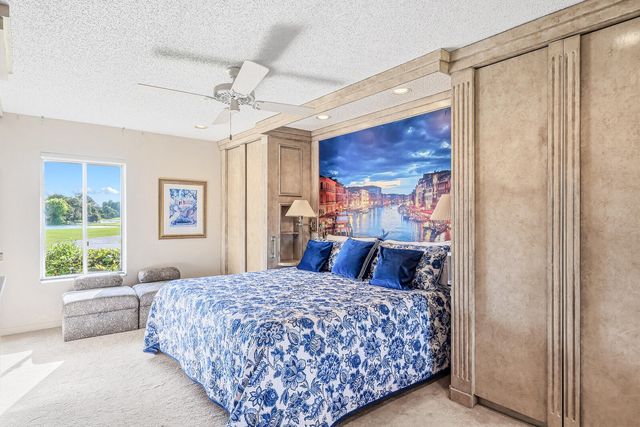 6974 Fountains Circle, Lake Worth, FL 33467