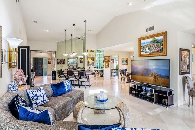 6974 Fountains Circle, Lake Worth, FL 33467