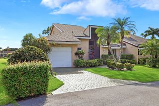 6974 Fountains Circle, Lake Worth, FL 33467